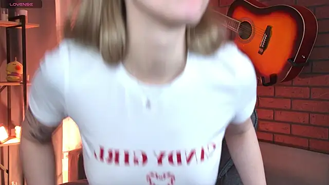 EllieCutes online show from 3, 5, 2026