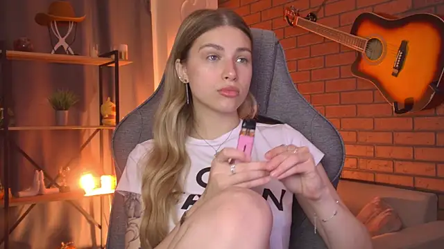 EllieCutes online show from 4, 7, 2026