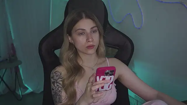 EllieCutes online show from 13, 7, 2026