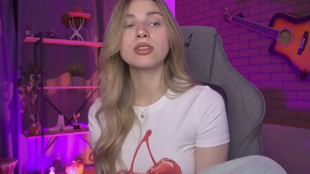 EllieCutes online show from 19, 7, 2026