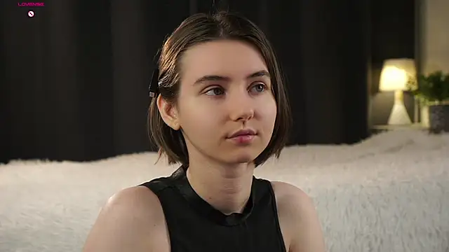 Snapshot of MeghanElson chatting on 5, 2, 2026 MeghanElson online show from 5, 2, 2026