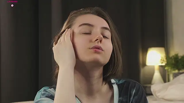 Snapshot of MeghanElson chatting on 6, 2, 2026 MeghanElson online show from 6, 2, 2026