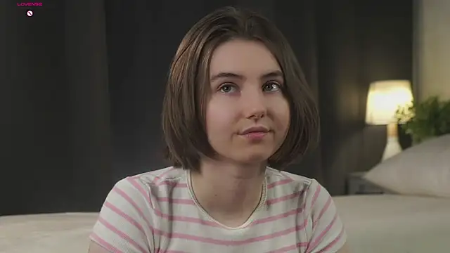 Snapshot of MeghanElson chatting on 13, 2, 2026 MeghanElson online show from 13, 2, 2026