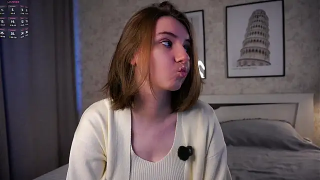 Snapshot of MeghanElson chatting on 18, 6, 2026 MeghanElson online show from 18, 6, 2026
