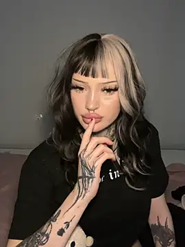 madelinexx online show from 3, 11, 2025