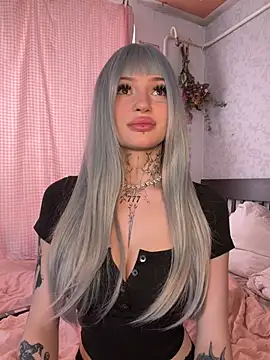 madelinexx online show from 10, 7, 2026