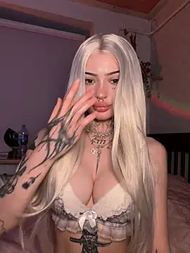 madelinexx online show from 7, 8, 2026