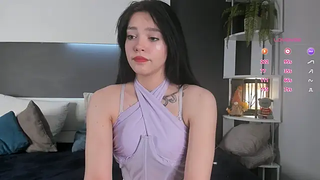 Snapshot of WildaBendell chatting on 1, 2, 2025 WildaBendell online show from 1, 2, 2025