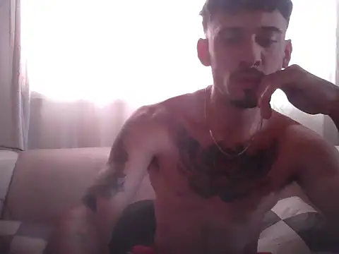 Snapshot of jonypijon222 chatting on 12, 1, 2025 jonypijon222 online show from 12, 1, 2025