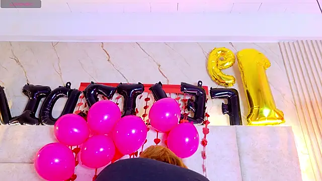 KimVelezz online show from 28, 6, 2026