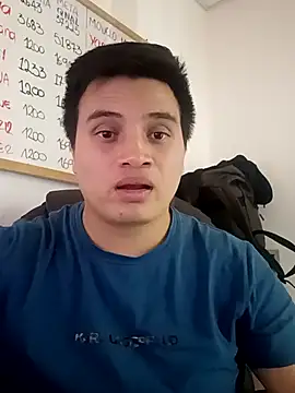 Snapshot of ahntony__69 chatting on 4, 11, 2025 ahntony  69 online show from 4, 11, 2025