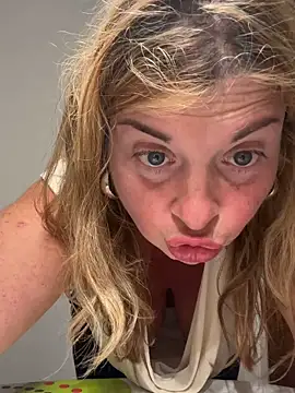 Lombada online show from 10, 6, 2026