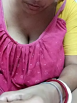 Snapshot of miss-Riy chatting on 7, 11, 2025 miss-Riy online show from 7, 11, 2025