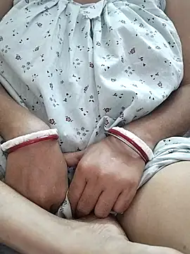 Snapshot of miss-Riy chatting on 2, 12, 2025 miss-Riy online show from 2, 12, 2025