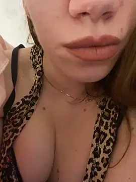 Snapshot of EvaRush chatting on 2, 12, 2024 EvaRush online show from 2, 12, 2024