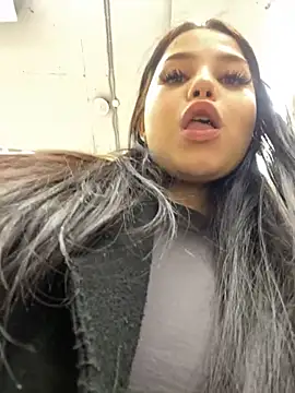 Chloe  Moon online show from 23, 2, 2025