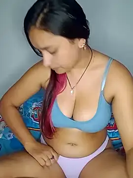 Snapshot of sariitha_sw chatting on 10, 10, 2025 sariitha sw online show from 10, 10, 2025