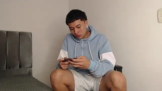 alex-lover online show from 28, 2, 2025