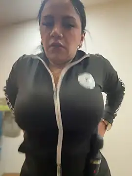 Milff parkerrr online show from 15, 1, 2025