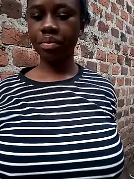 Snapshot of Sassy_boobs21 chatting on 12, 3, 2026 Sassy boobs21 online show from 12, 3, 2026