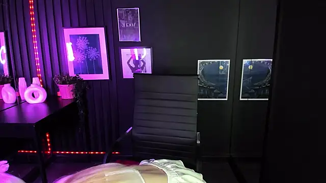 EmilyAir online show from 15, 3, 2025