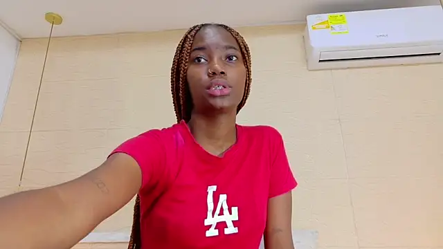 Snapshot of Chocolatte_bar chatting on 12, 3, 2025 Chocolatte bar online show from 12, 3, 2025