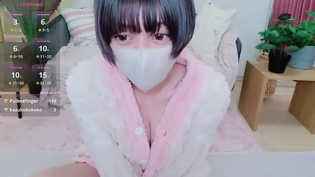 Snapshot of cohaku_329 chatting on 4, 2, 2025 cohaku 329 online show from 4, 2, 2025