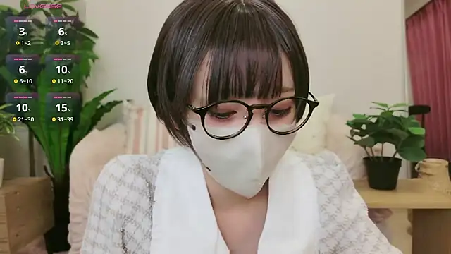 Snapshot of cohaku_329 chatting on 4, 3, 2025 cohaku 329 online show from 4, 3, 2025