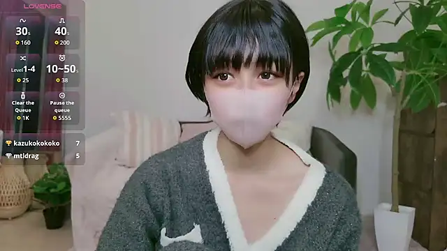 Snapshot of cohaku_329 chatting on 13, 10, 2025 cohaku 329 online show from 13, 10, 2025