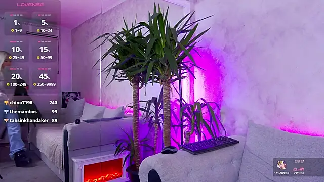 Snapshot of BambiAndAyline chatting on 9, 12, 2024 BambiAndAyline online show from 9, 12, 2024