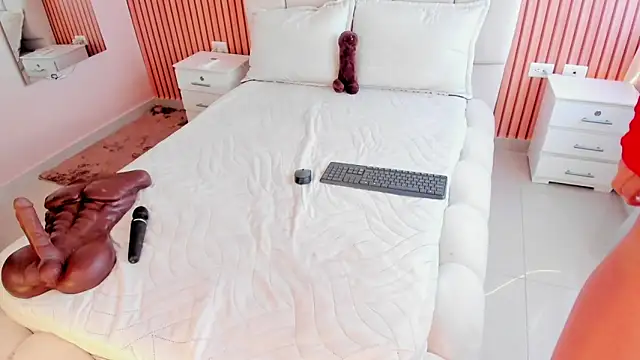 SofiiSweet  online show from 13, 11, 2025