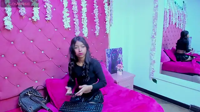 SamaraPrice69 online show from 25, 1, 2025