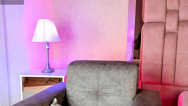 AshleyBelth  online show from 13, 2, 2025