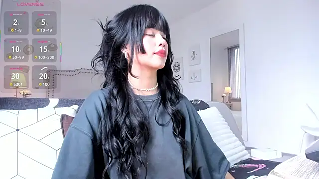 Snapshot of HannaKim chatting on 7, 3, 2025 HannaKim online show from 7, 3, 2025