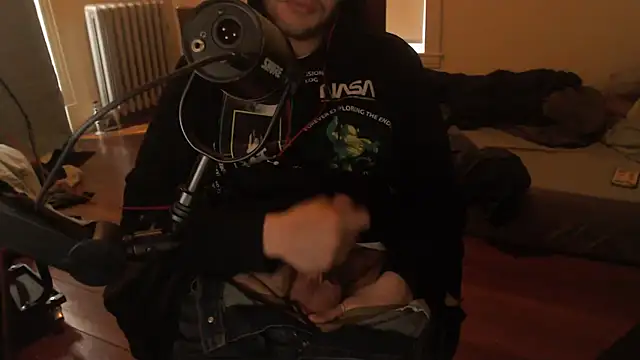 Snapshot of chicostick413 chatting on 1, 3, 2025 chicostick413 online show from 1, 3, 2025