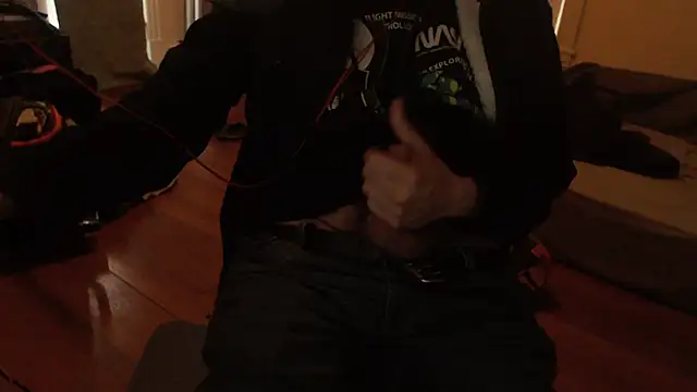 Snapshot of chicostick413 chatting on 6, 3, 2025 chicostick413 online show from 6, 3, 2025