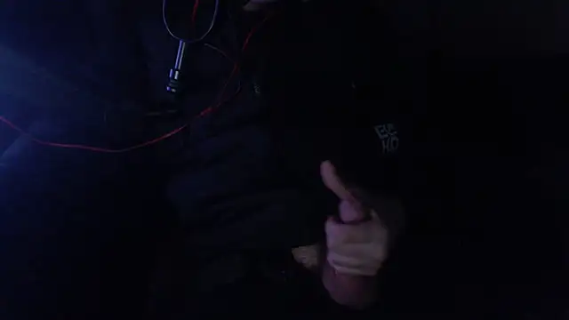 Snapshot of chicostick413 chatting on 12, 3, 2025 chicostick413 online show from 12, 3, 2025