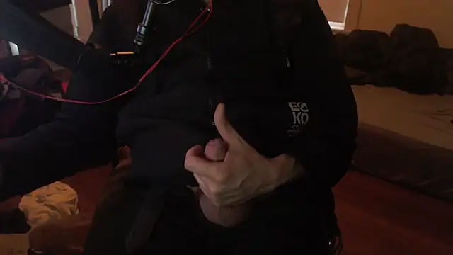 Snapshot of chicostick413 chatting on 13, 3, 2025 chicostick413 online show from 13, 3, 2025