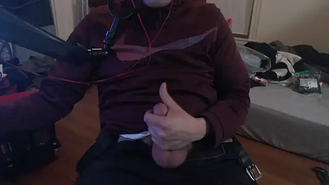 Snapshot of chicostick413 chatting on 20, 3, 2025 chicostick413 online show from 20, 3, 2025