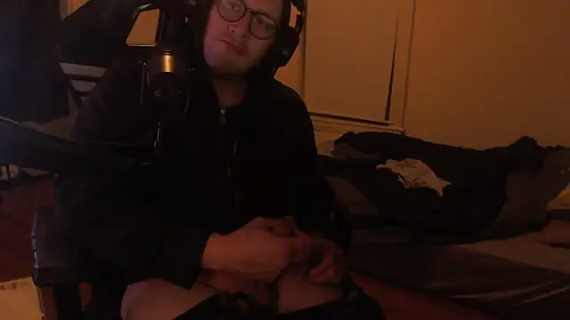 Snapshot of chicostick413 chatting on 10, 9, 2025 chicostick413 online show from 10, 9, 2025