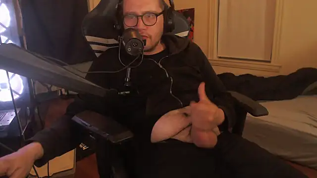 Snapshot of chicostick413 chatting on 21, 9, 2025 chicostick413 online show from 21, 9, 2025