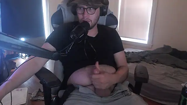 Snapshot of chicostick413 chatting on 28, 9, 2025 chicostick413 online show from 28, 9, 2025