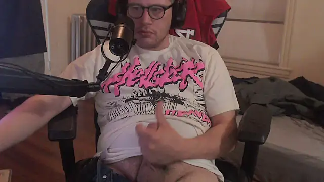 Snapshot of chicostick413 chatting on 8, 10, 2025 chicostick413 online show from 8, 10, 2025