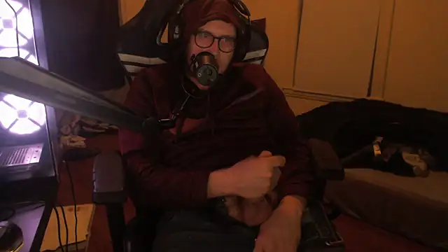 Snapshot of chicostick413 chatting on 18, 10, 2025 chicostick413 online show from 18, 10, 2025