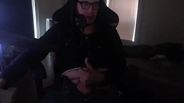 Snapshot of chicostick413 chatting on 19, 10, 2025 chicostick413 online show from 19, 10, 2025