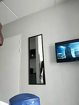 Snapshot of Chocolate_factory_man chatting on 2, 2, 2025 Chocolate factory man online show from 2, 2, 2025