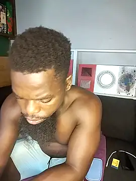 Snapshot of Chocolate_factory_man chatting on 7, 3, 2025 Chocolate factory man online show from 7, 3, 2025