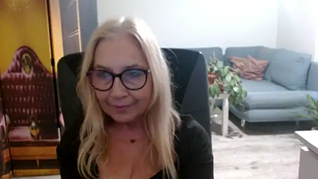 sofia xkiss online show from 12, 11, 2025