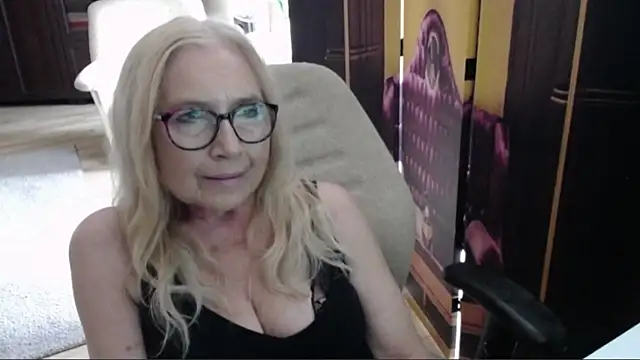 sofia xkiss online show from 3, 7, 2026
