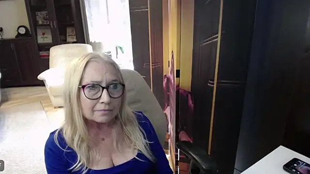 sofia xkiss online show from 6, 7, 2026